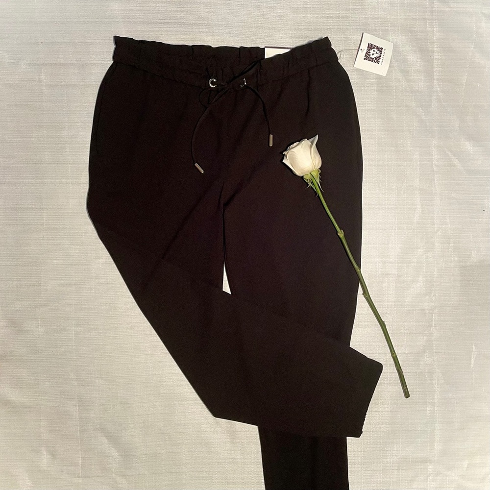 Brand New Anne Klein Cropped Joggers